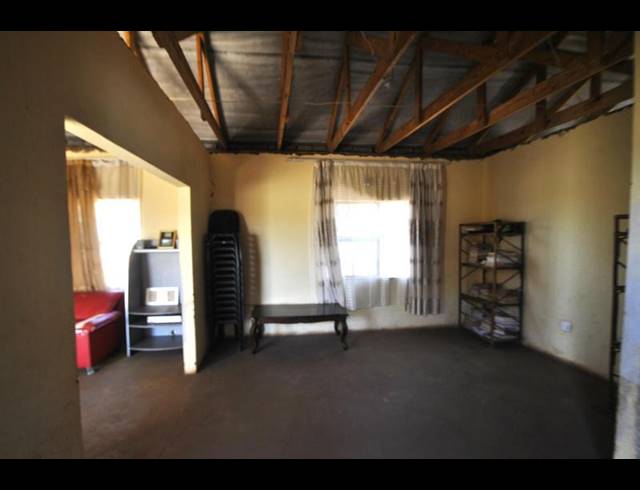 4 BEDROOM HOUSE FOR SALE IN DAWN PARK